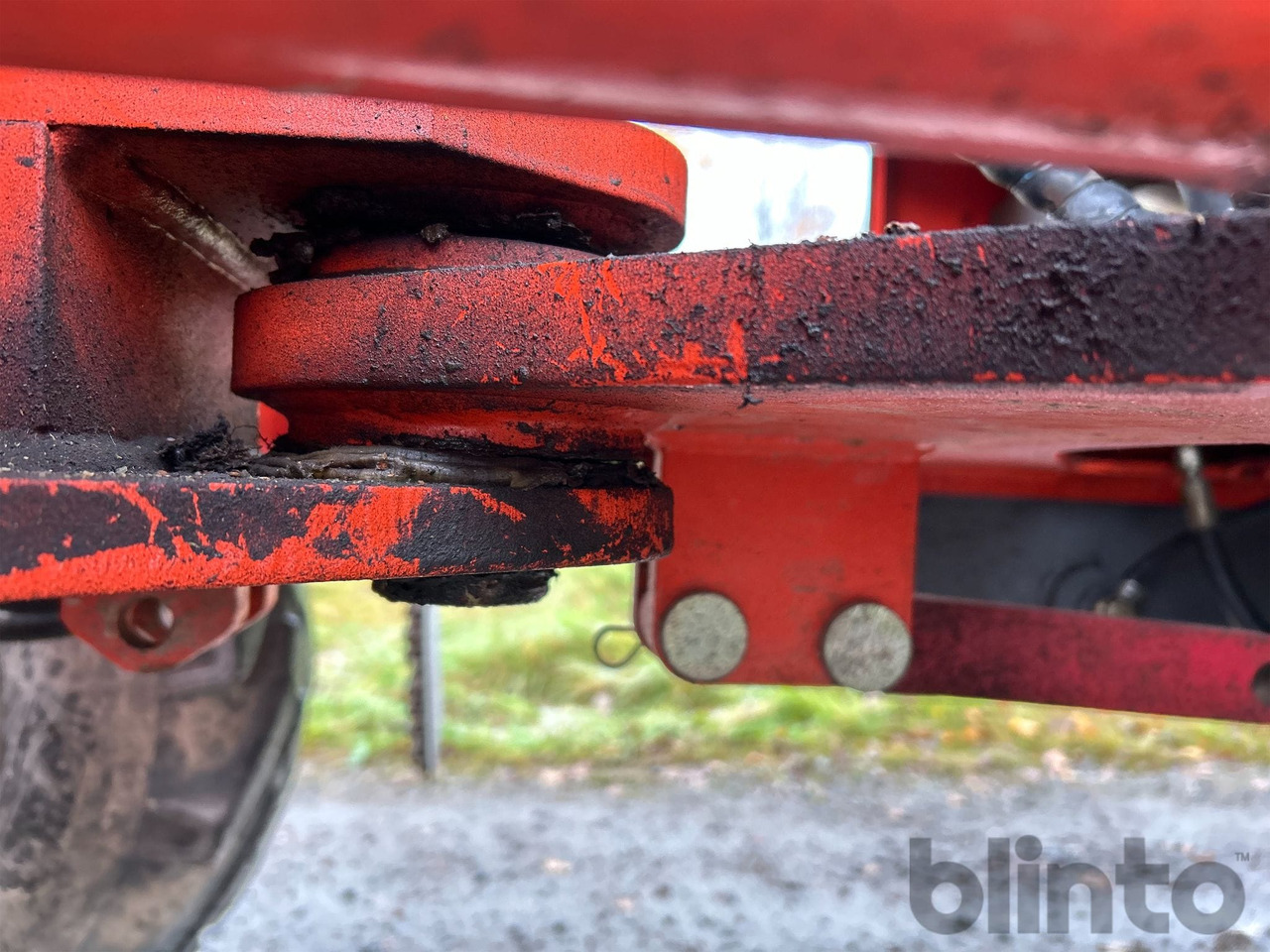 Wheel loader Everun ER12 med gafflar och planeringskopa