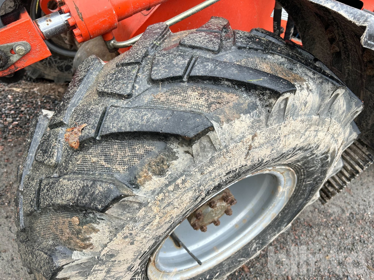 Wheel loader Everun ER12 med gafflar och planeringskopa