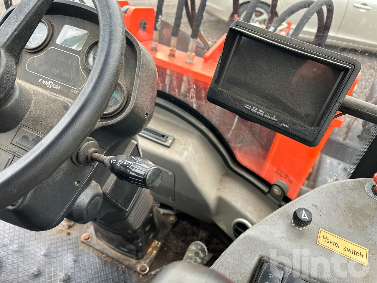 Wheel loader Everun ER12 med gafflar och planeringskopa