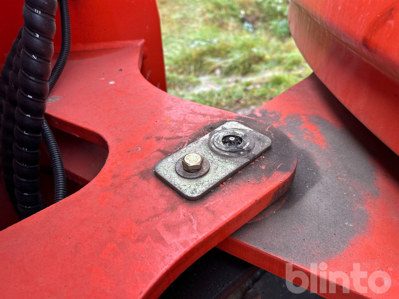 Wheel loader Everun ER12 med gafflar och planeringskopa