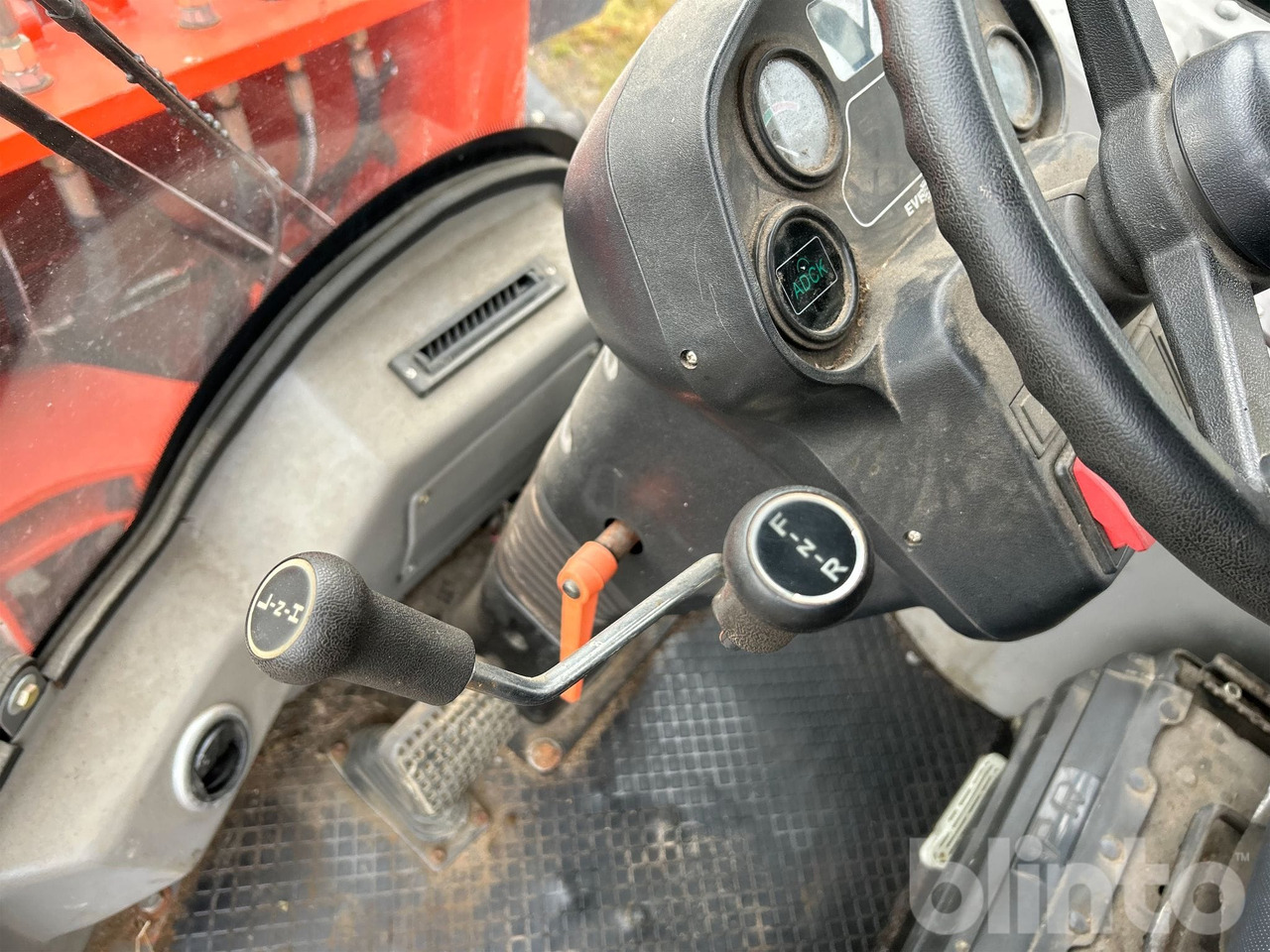 Wheel loader Everun ER12 med gafflar och planeringskopa