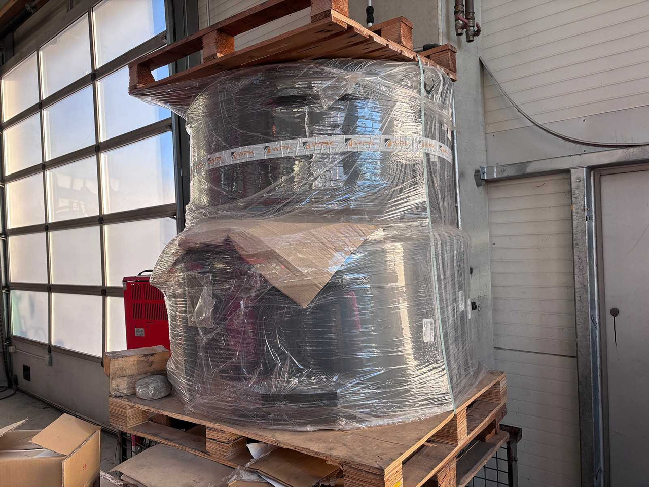 Wheel loader FENDER HALF ROUND 550/1750/1100 (16X)