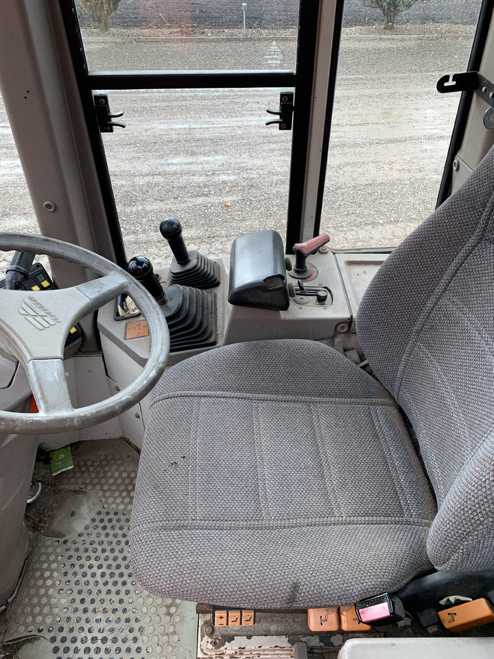 Wheel loader FIAT-HITACHI fr130