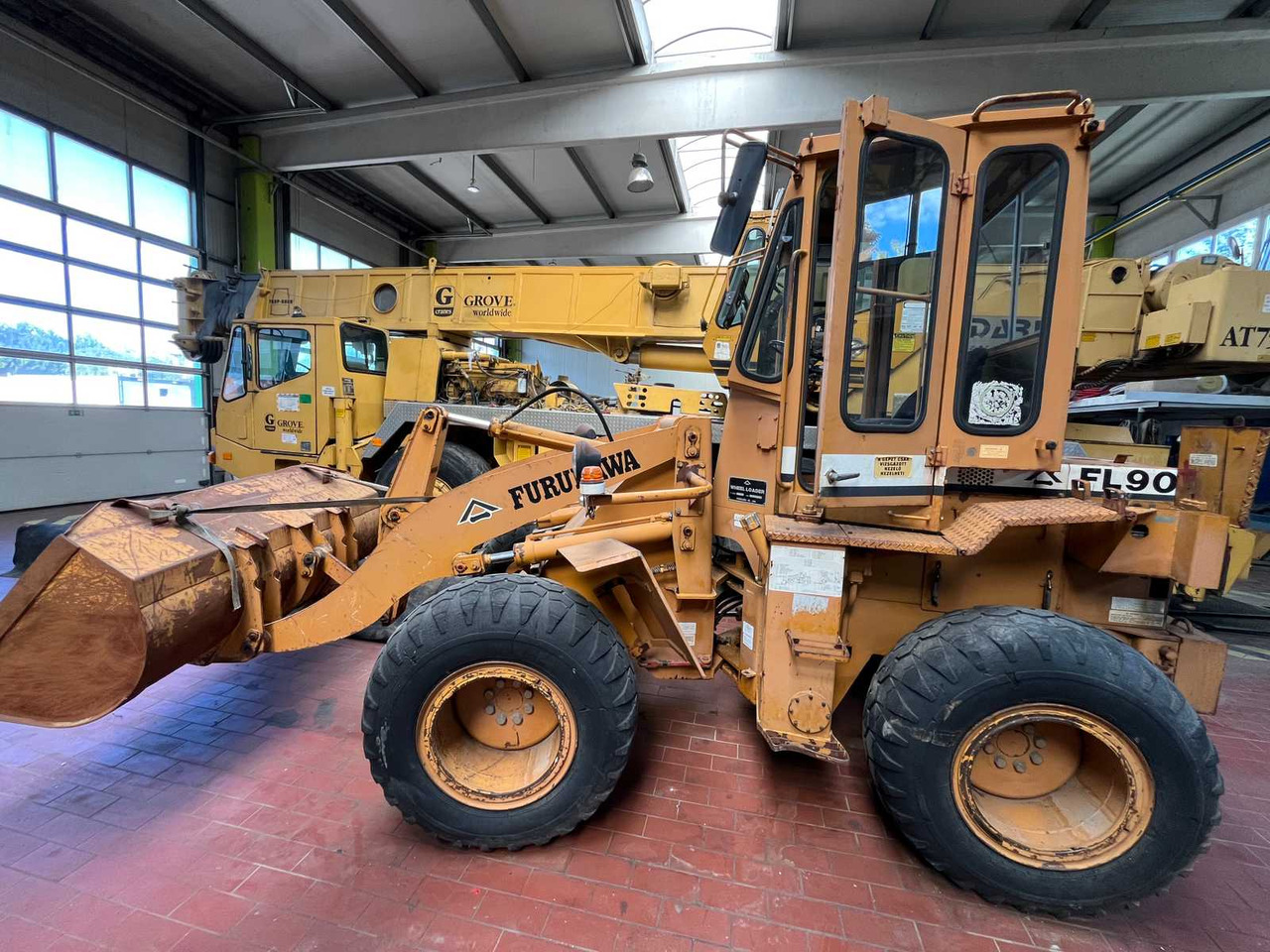 Wheel loader FURUKAWA FL90 WHEEL LOADER