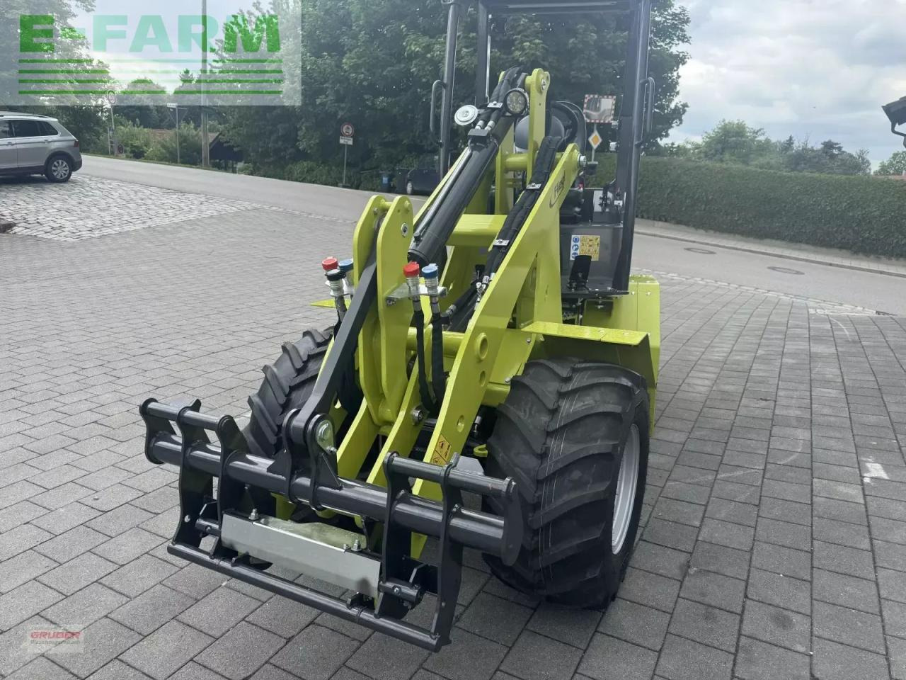 Wheel loader Fliegl 25-27 inkl. 3 anbaugeräte