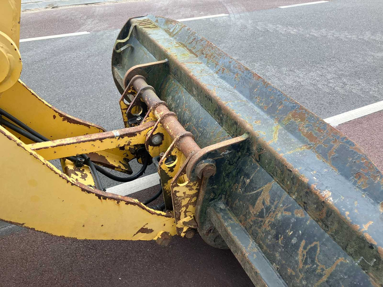 Wheel loader GEHL EUROPE - 2006 - KL498 - SHOVEL