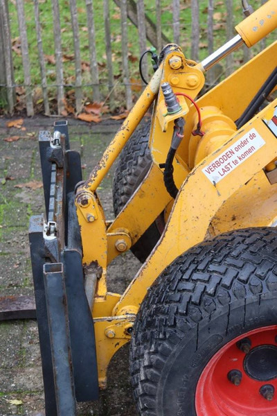 Wheel loader Gebr Knikmops 100