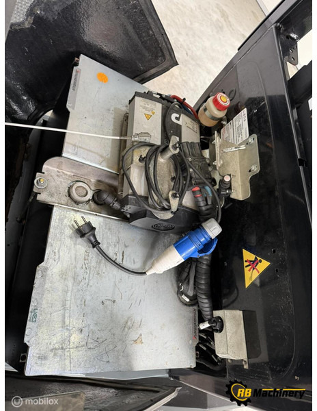 Wheel loader Giant G2200E