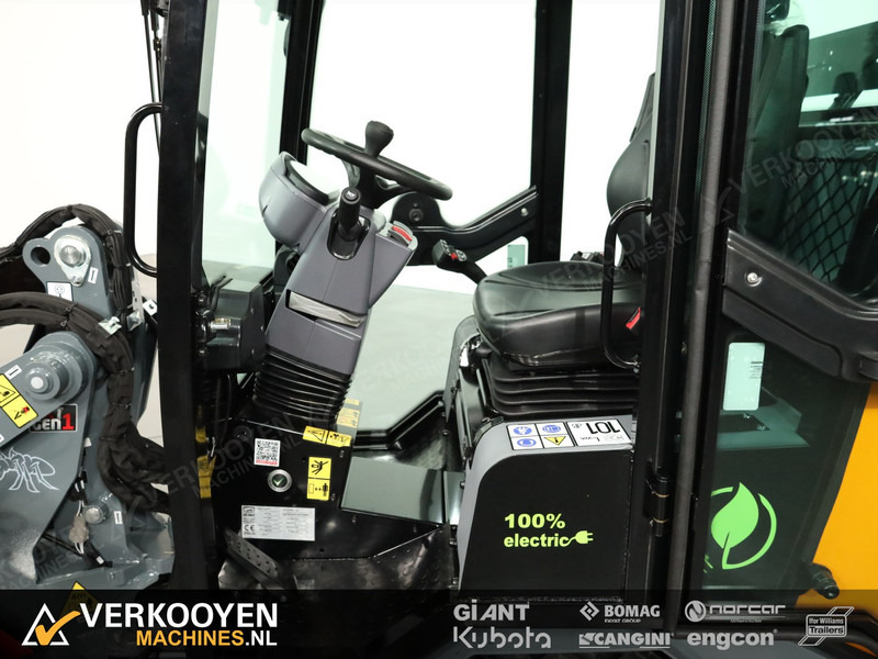 Wheel loader Giant G2200E X-tra (Cabine)