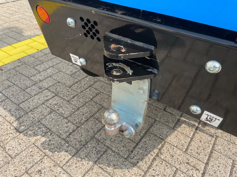 Wheel loader Giant G 2200 E