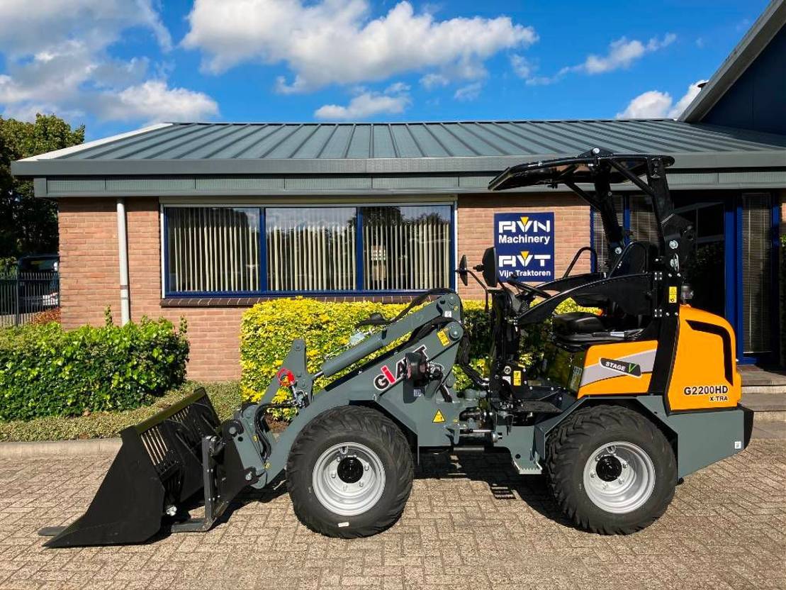 Wheel loader Giant G 2200 X-tra HD +