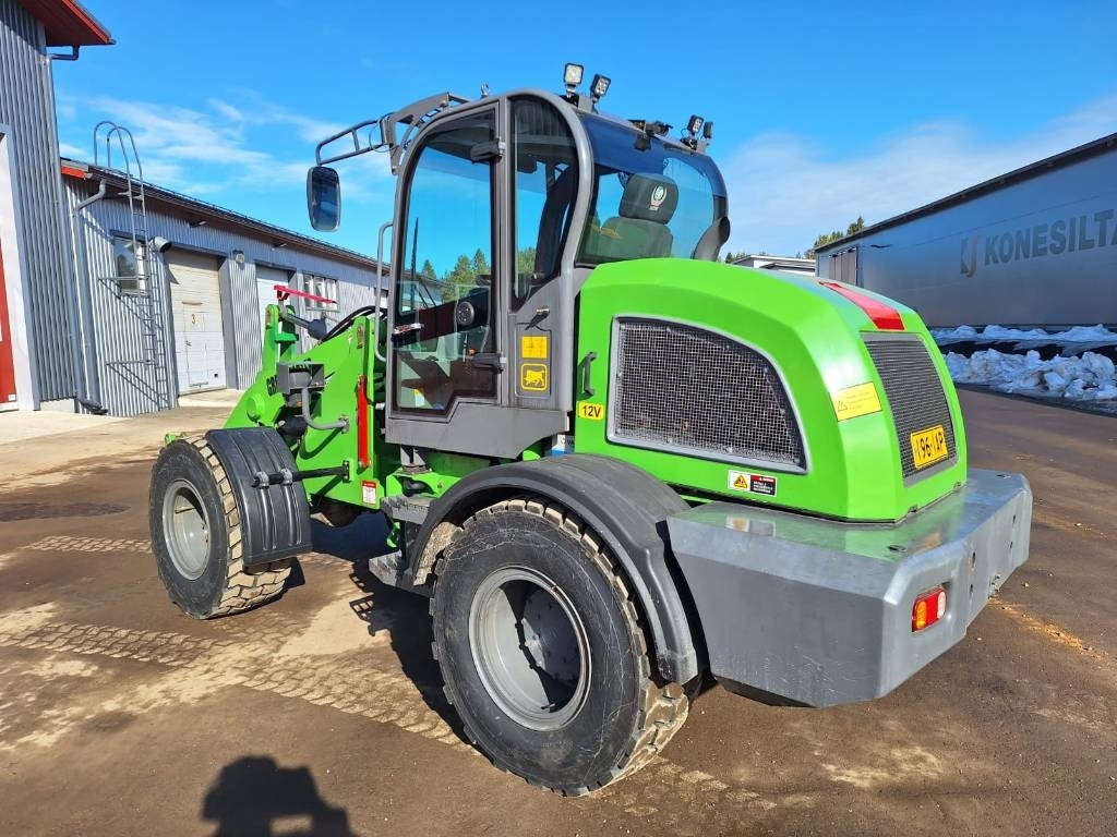 Wheel loader Greenmaster 825 PIIKIT, KAUHA JA HIEKOITIN