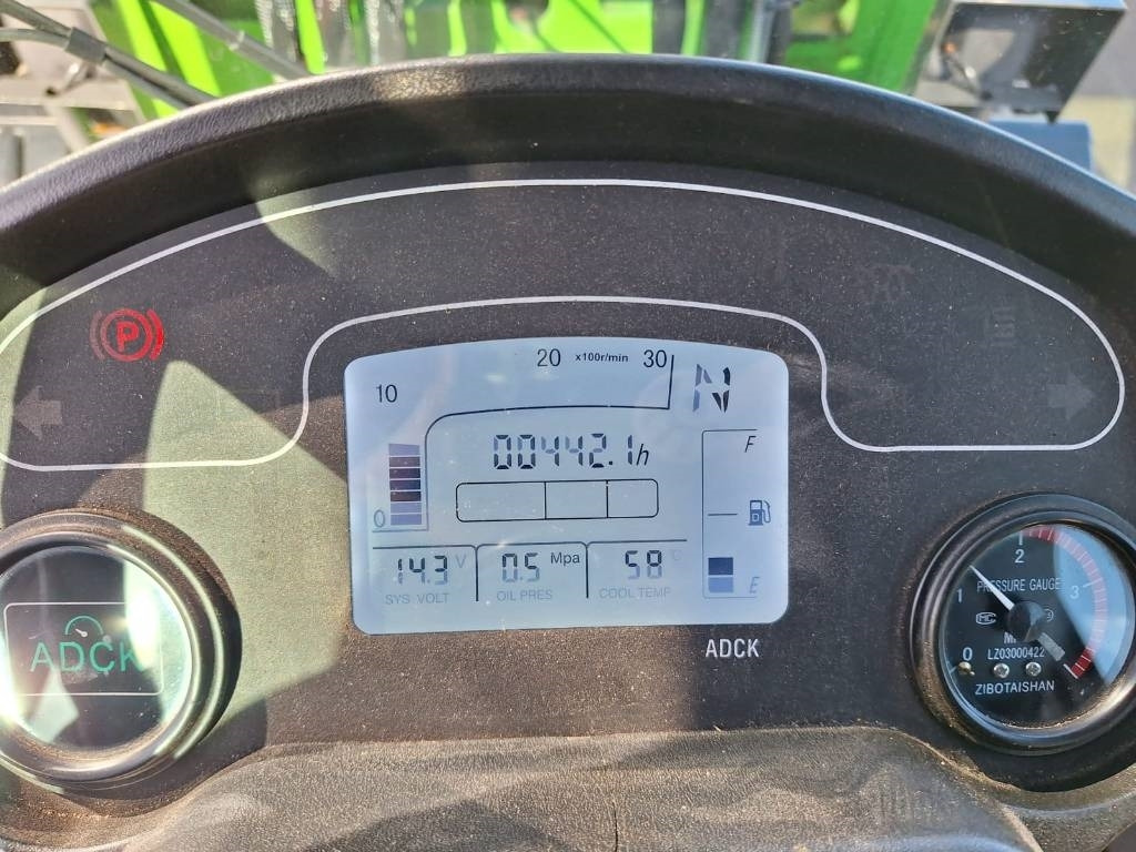 Wheel loader Greenmaster 825 PIIKIT, KAUHA JA HIEKOITIN