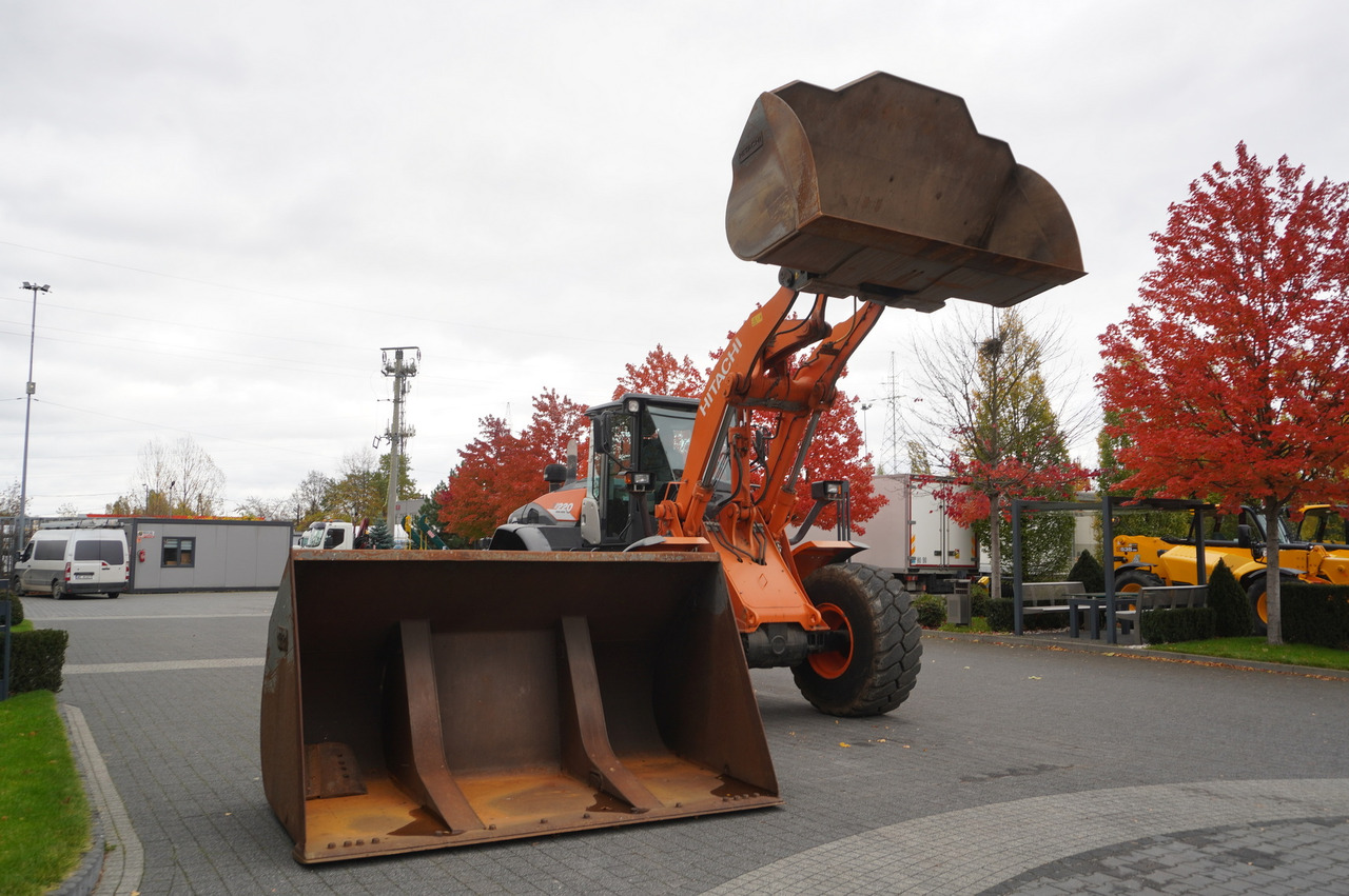 Wheel loader HITACHI ZW220 articulated loader / 2 buckets
