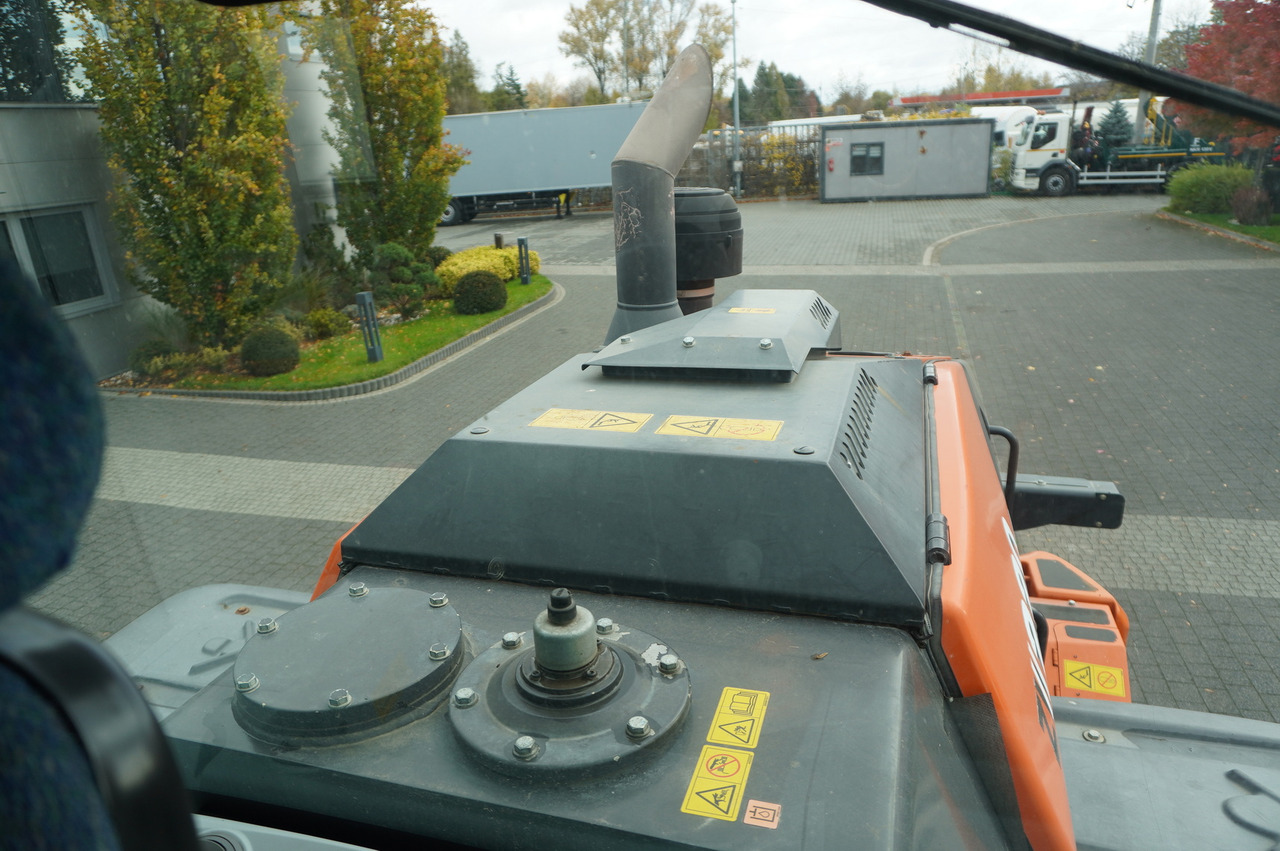 Wheel loader HITACHI ZW220 articulated loader / 2 buckets