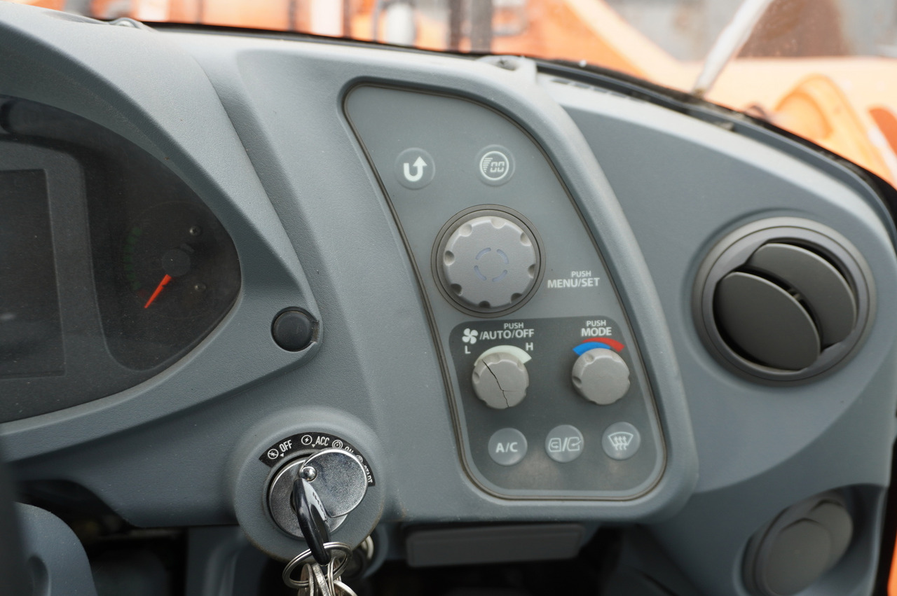 Wheel loader HITACHI ZW220 articulated loader / 2 buckets