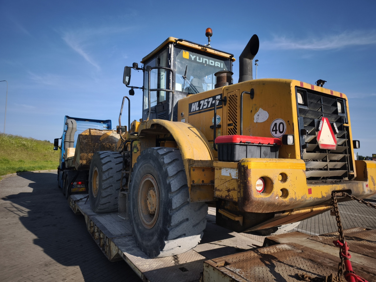 Wheel loader HYUNDAI 757-7