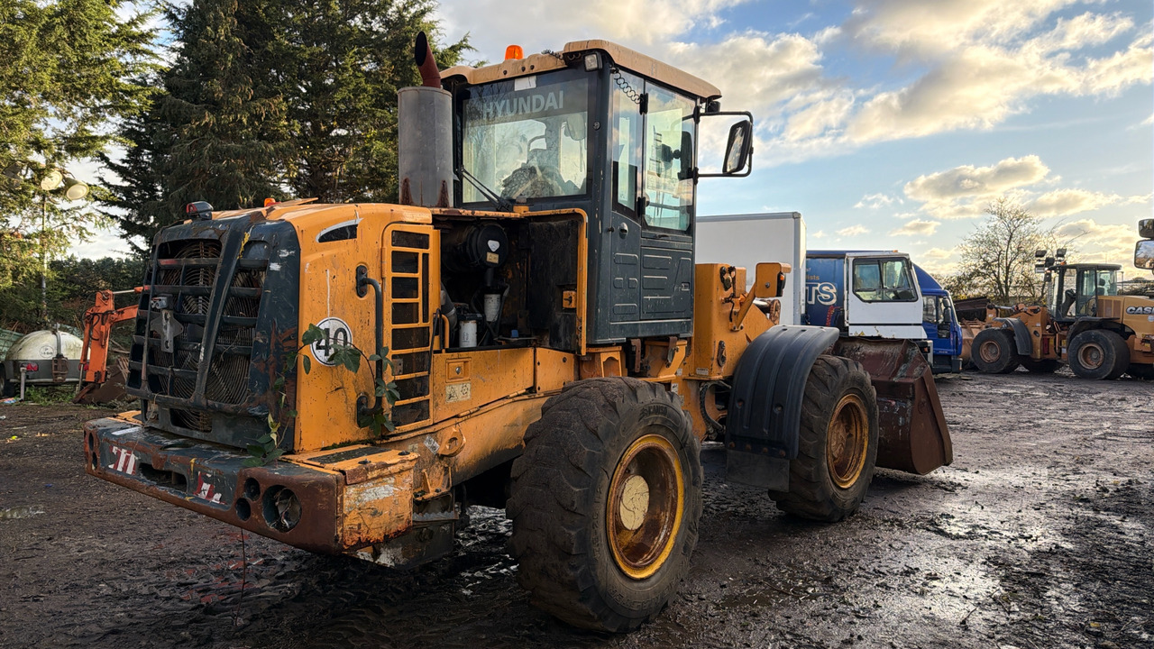 Wheel loader HYUNDAI HL73O-9