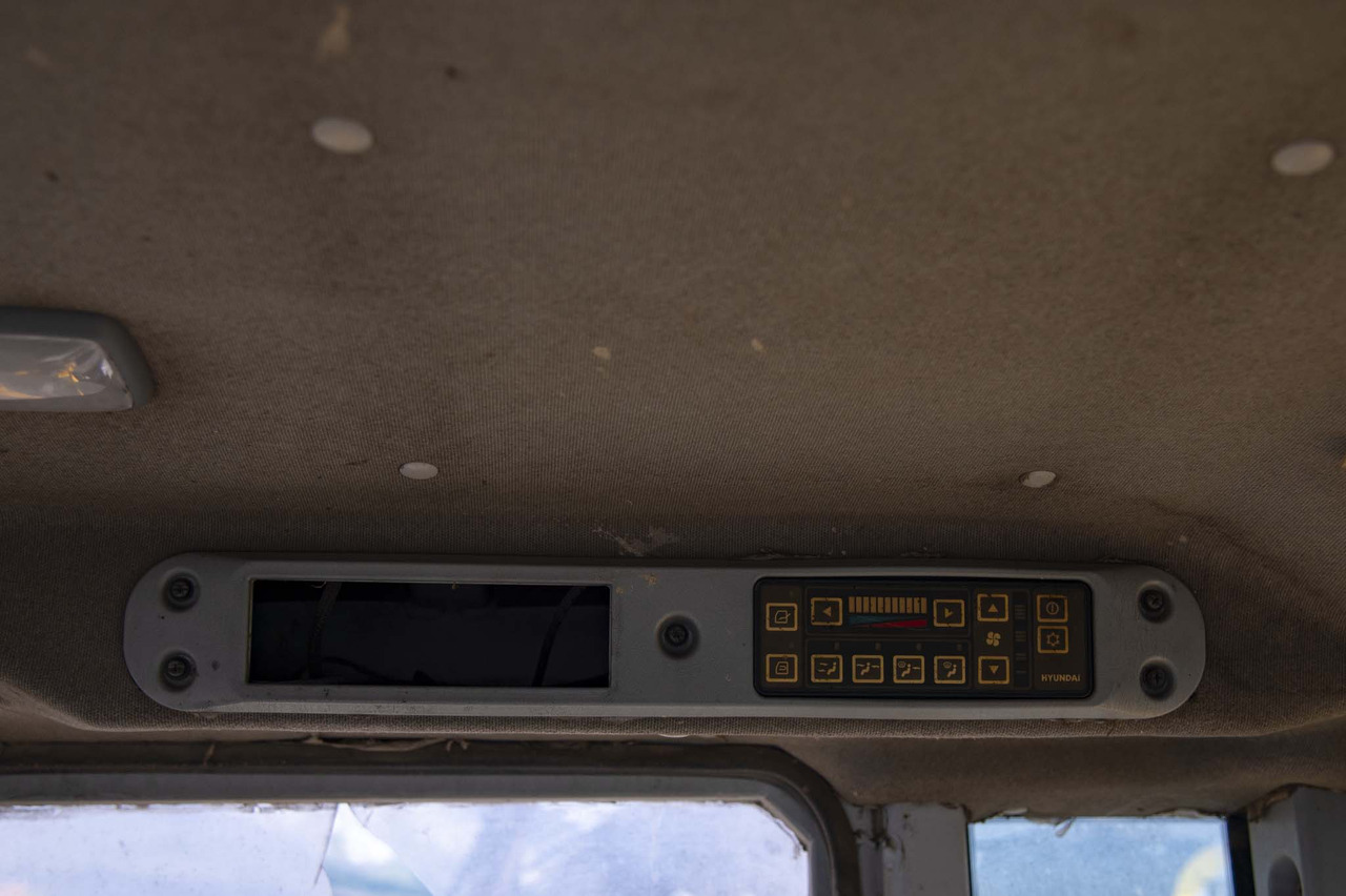 Wheel loader HYUNDAI HL740TM-7 for parts