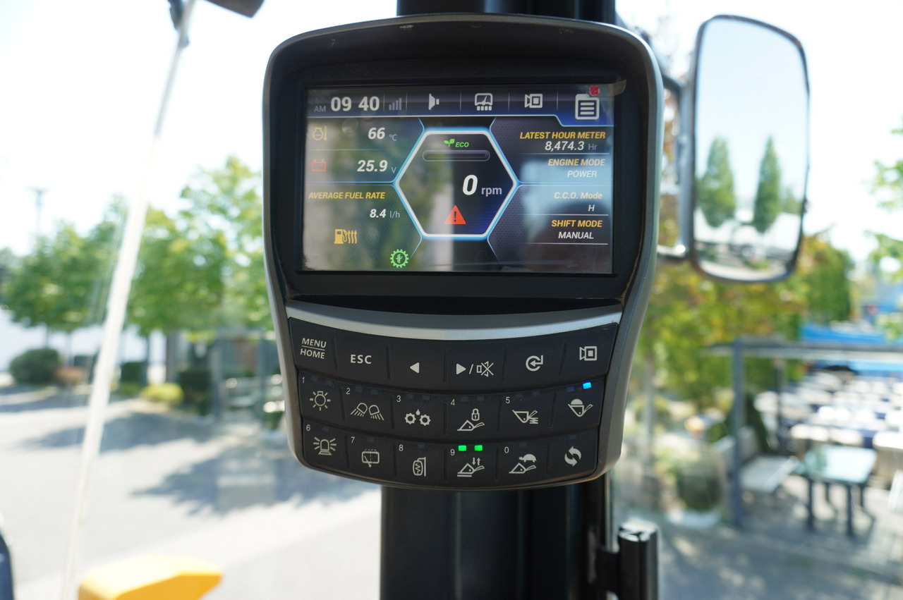 Wheel loader HYUNDAI HL940A articulated loader / year 2021 / weight 13.5t year of production 2021