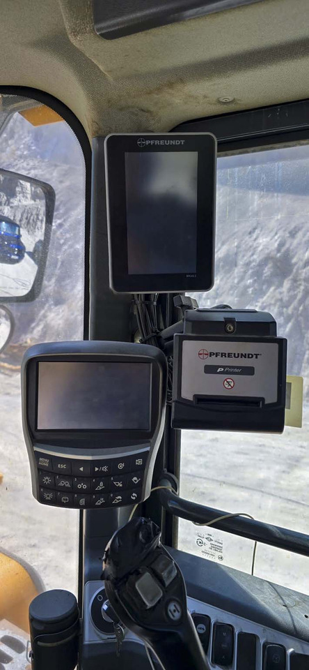 Wheel loader HYUNDAI HL970