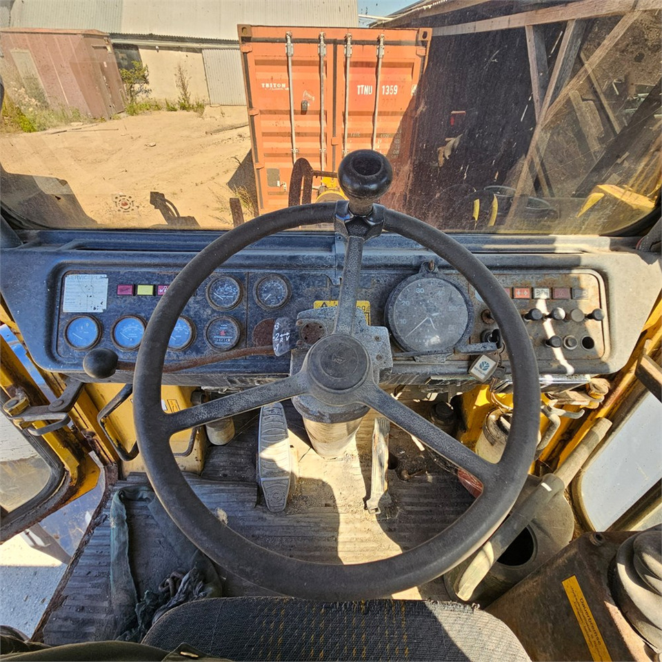 Wheel loader Hanomag 44D Turbo