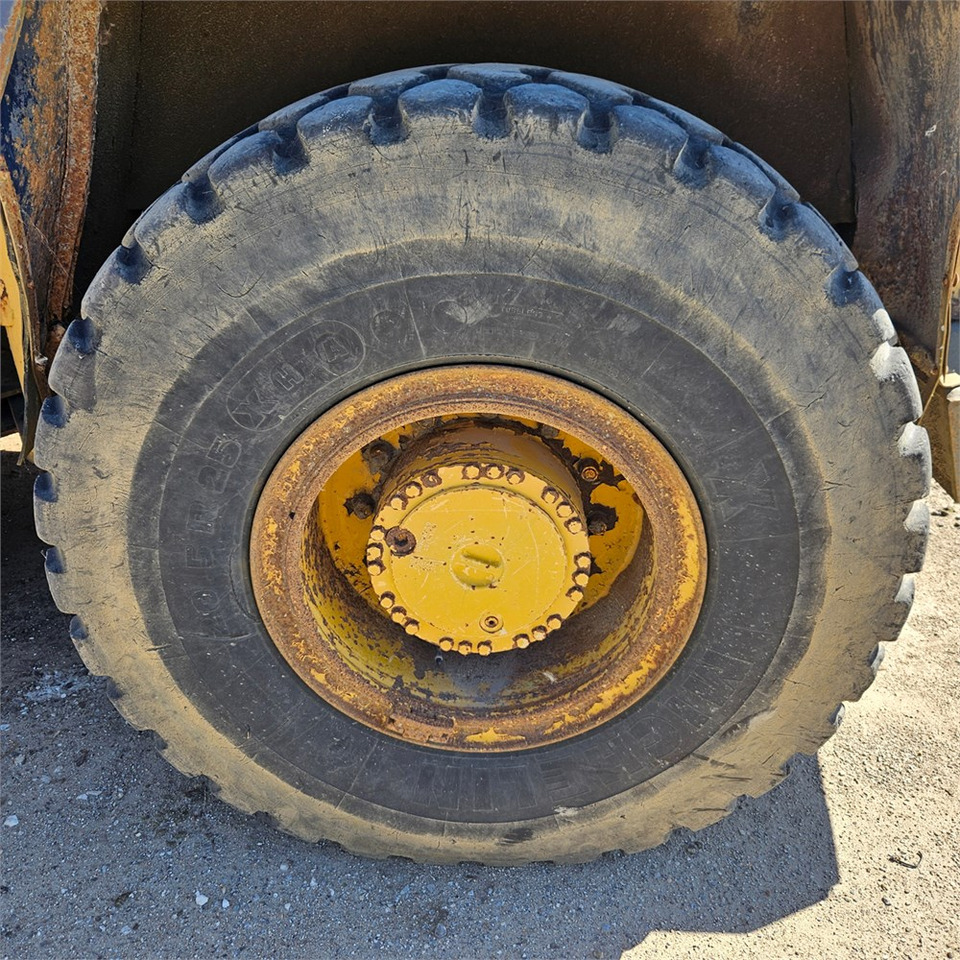 Wheel loader Hanomag 44D Turbo