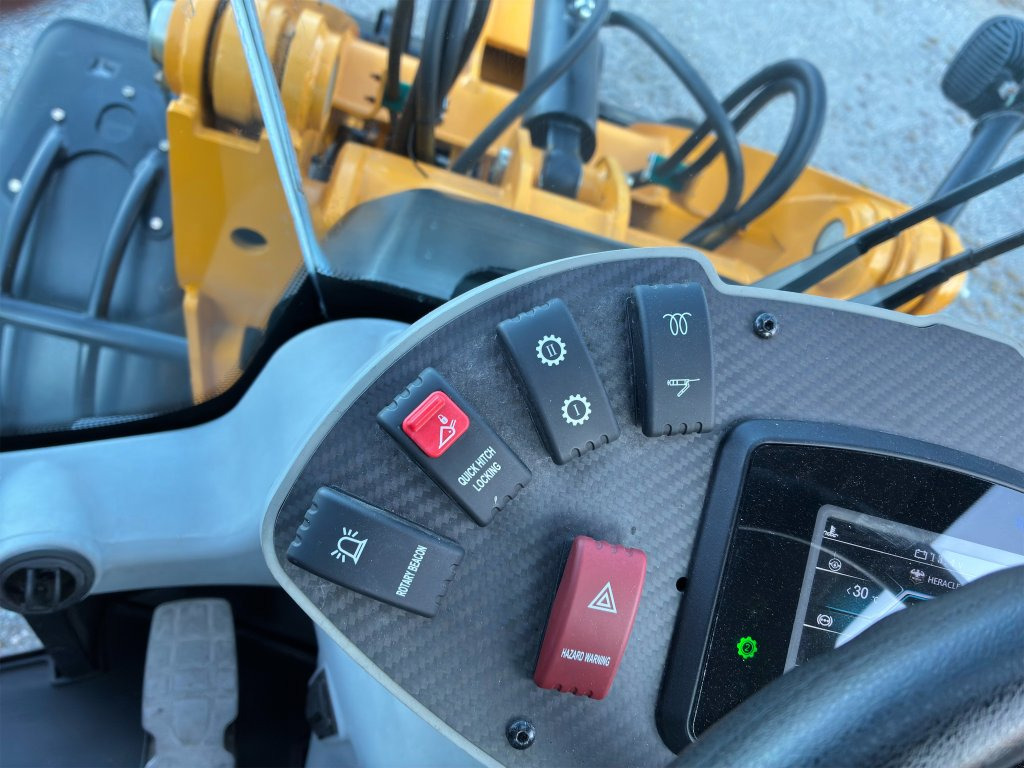 Wheel loader Heracles H580