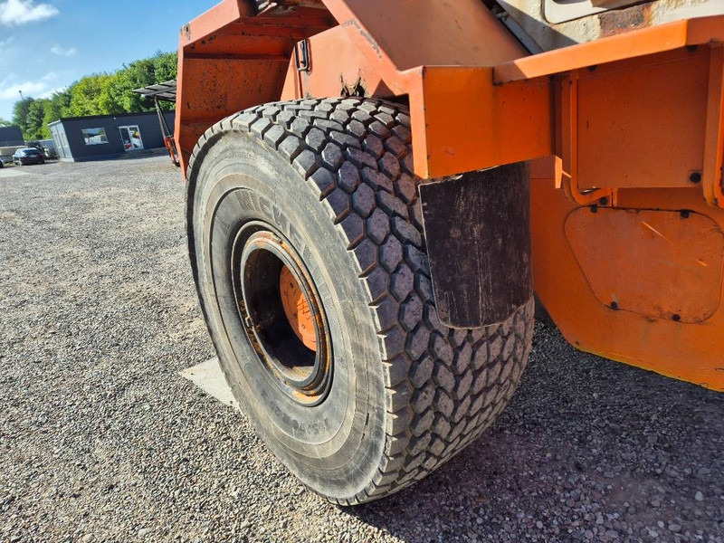 Wheel loader Hitachi FR 130
