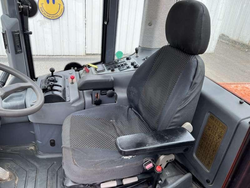 Wheel loader Hitachi W130A