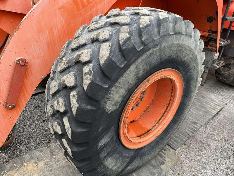 Wheel loader Hitachi W130A