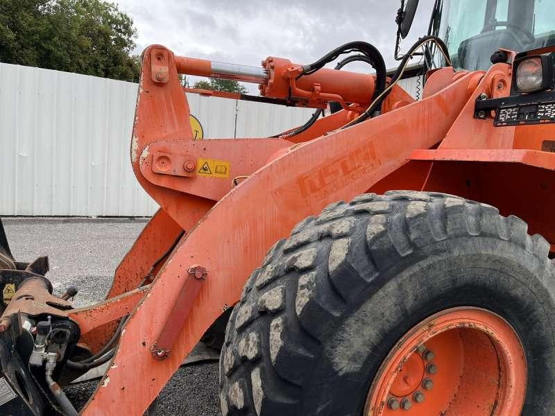 Wheel loader Hitachi W130A