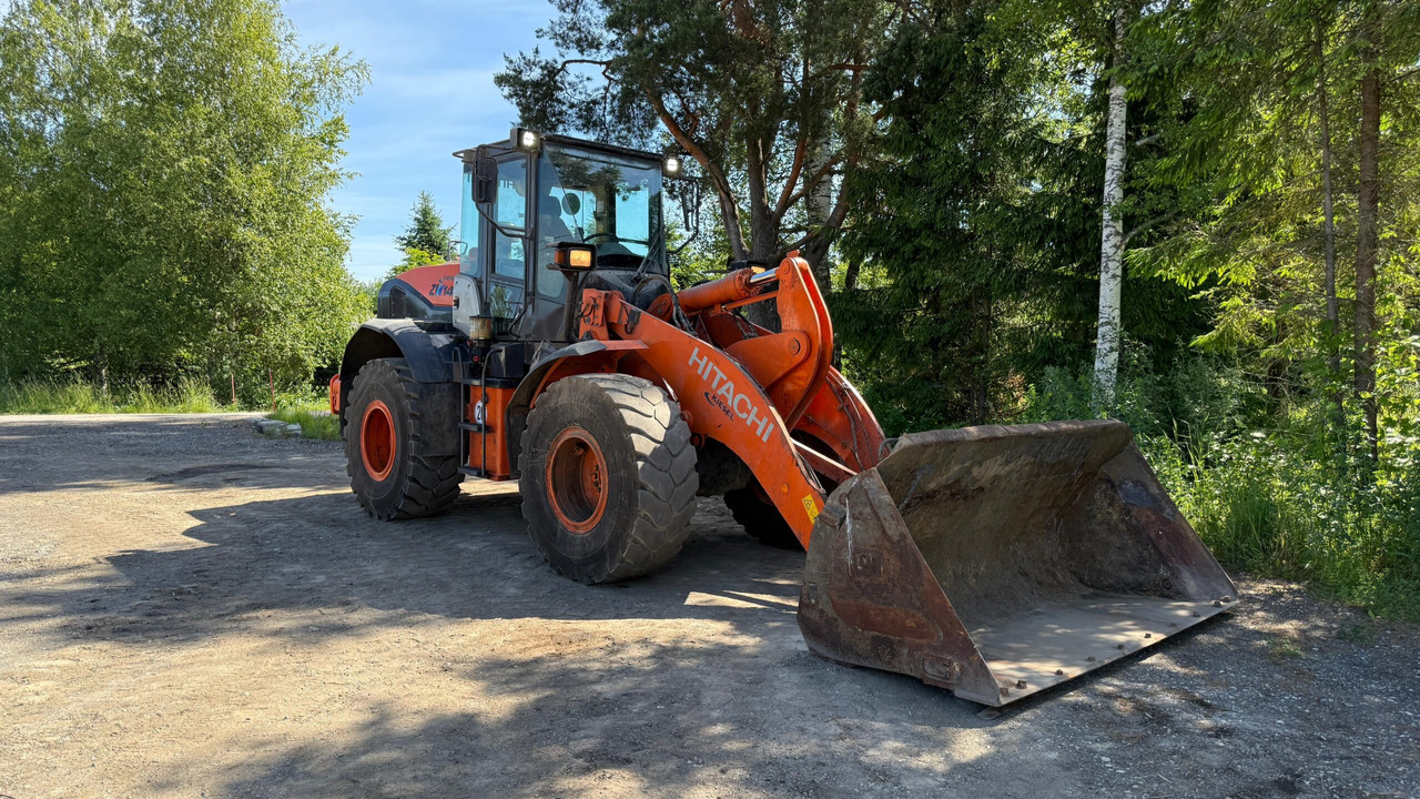 Wheel loader Hitachi ZW140