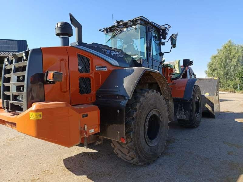 Wheel loader Hitachi ZW220-7
