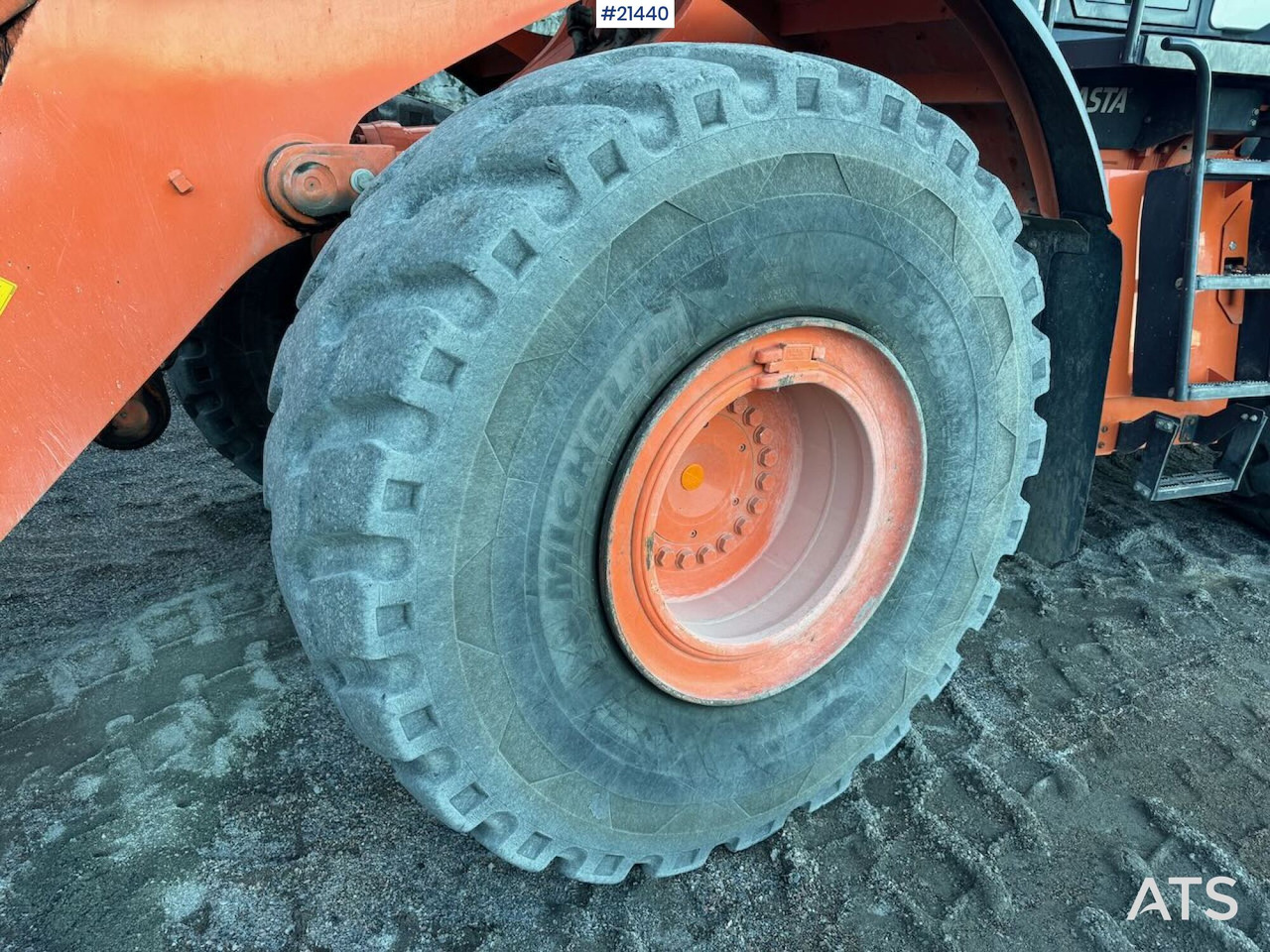 Wheel loader Hitachi ZW310