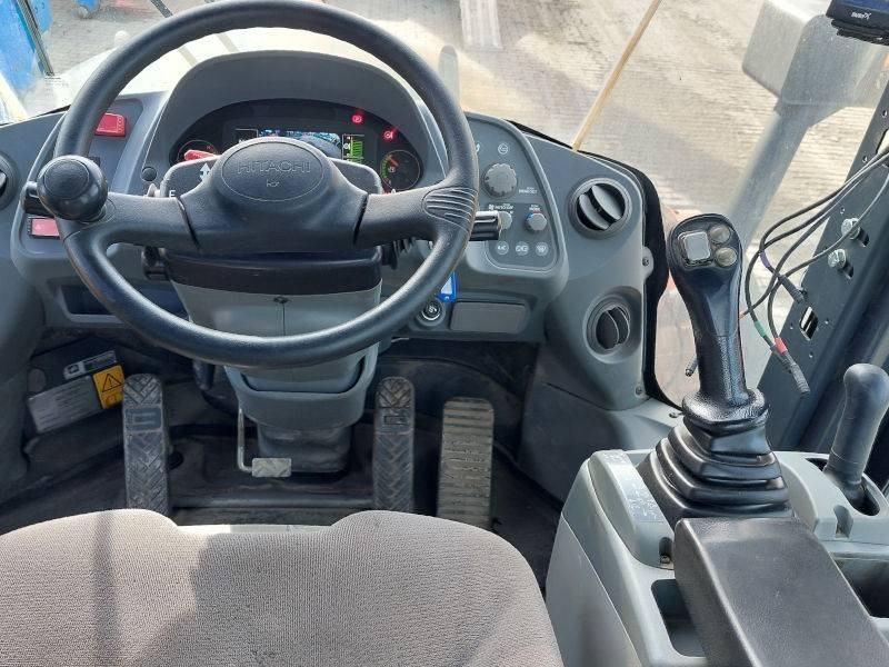 Wheel loader Hitachi ZW 250-6