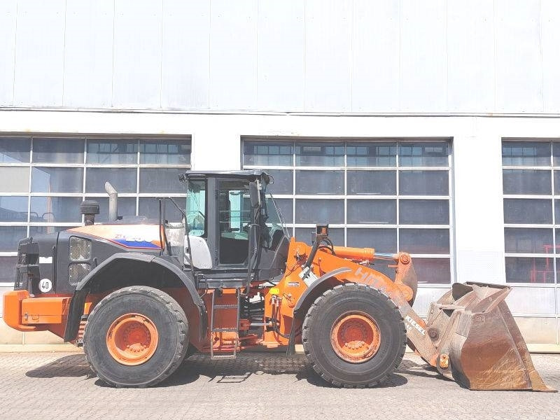 Wheel loader Hitachi ZW 250-6