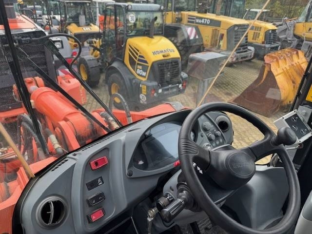 Wheel loader Hitachi ZW 250-6