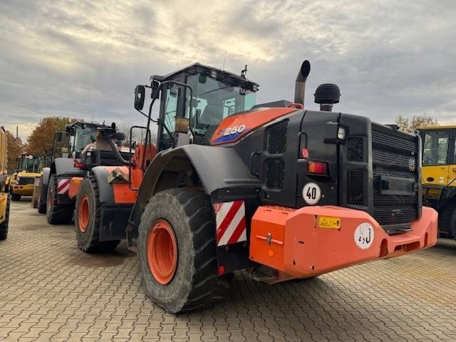 Wheel loader Hitachi ZW 250-6