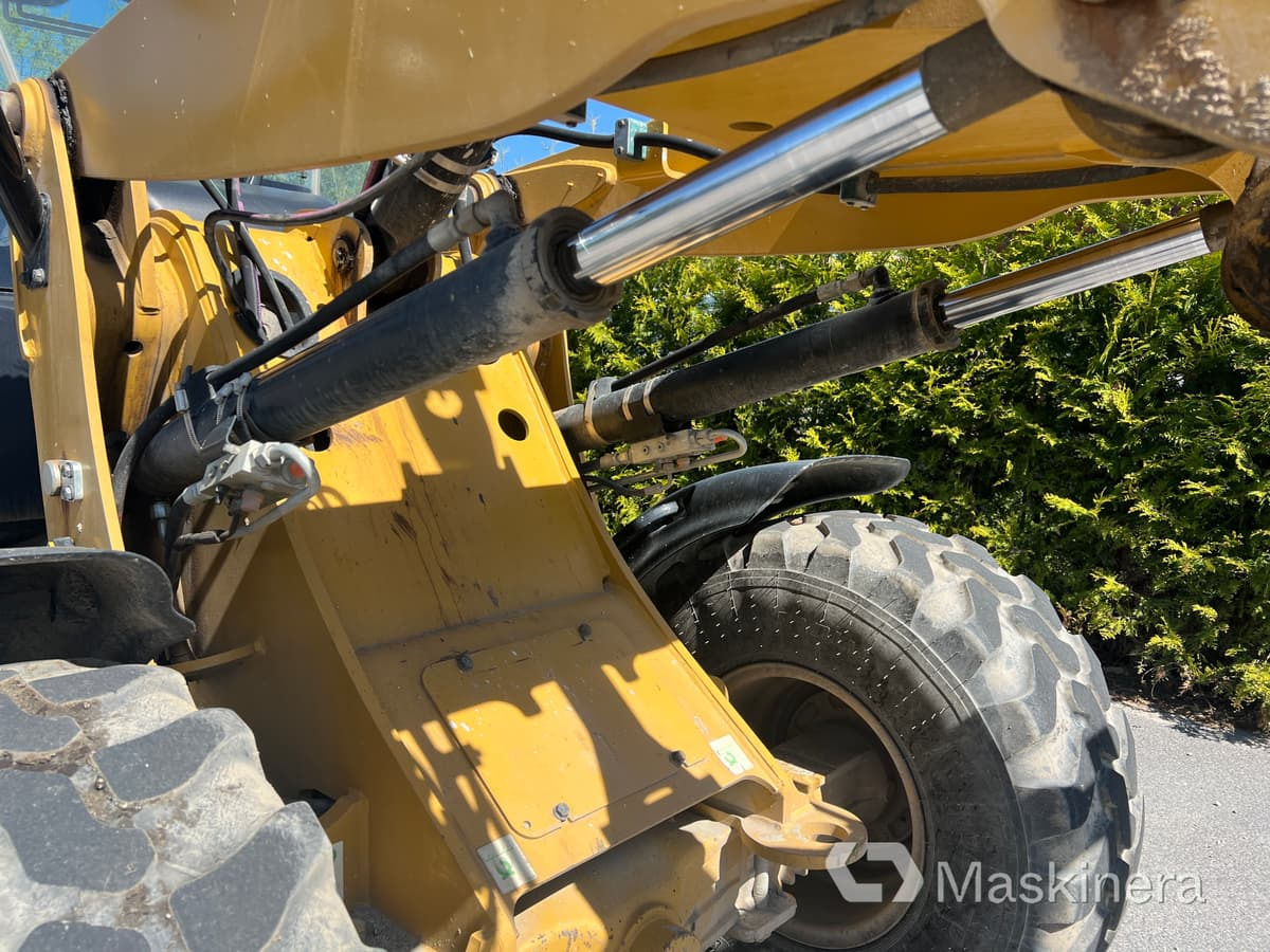 Wheel loader Hjullastare CAT 906M med redskap