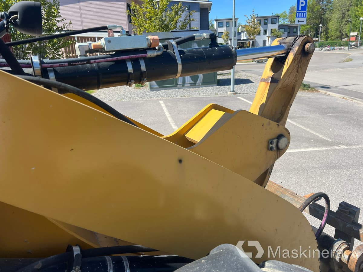 Wheel loader Hjullastare CAT 906M med redskap