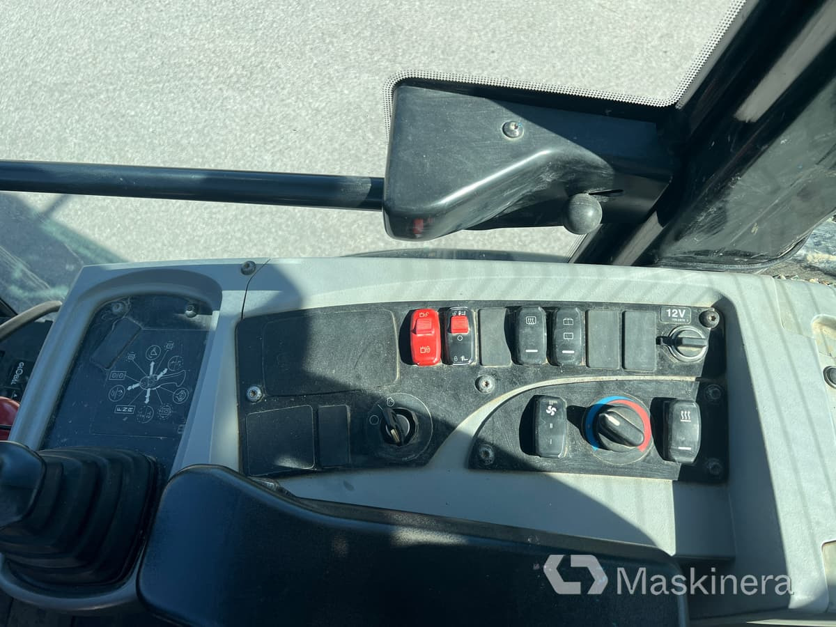 Wheel loader Hjullastare CAT 906M med redskap