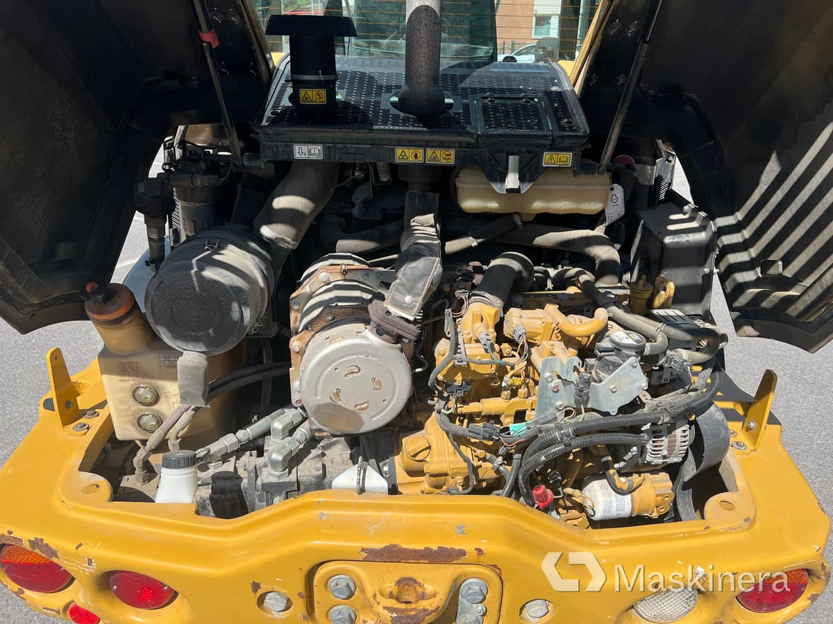 Wheel loader Hjullastare CAT 906M med redskap