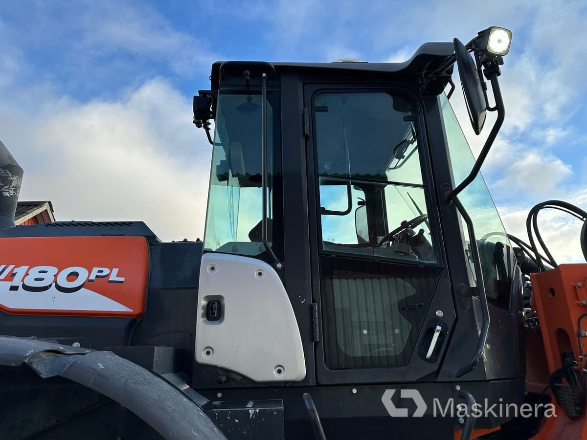 Wheel loader Hjullastare Hitachi ZW180 PL-6