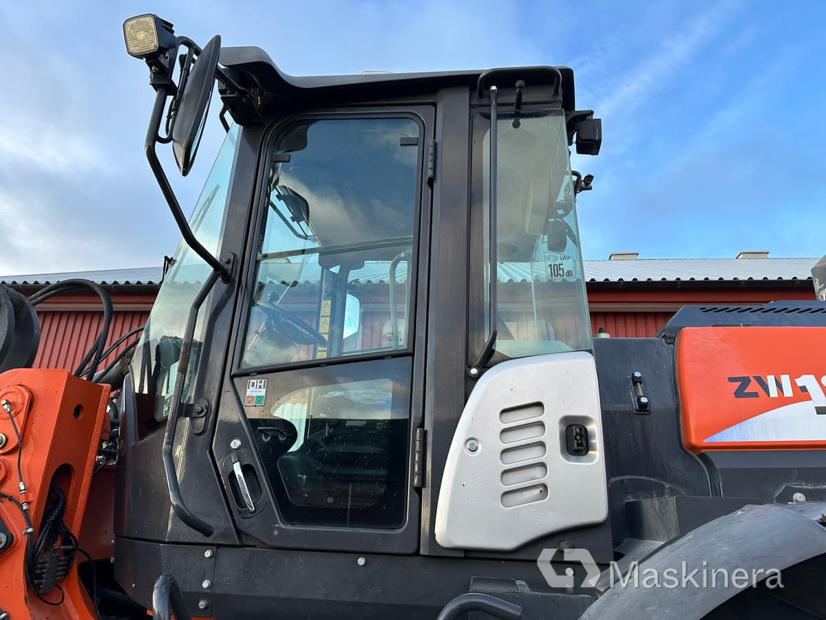 Wheel loader Hjullastare Hitachi ZW180 PL-6