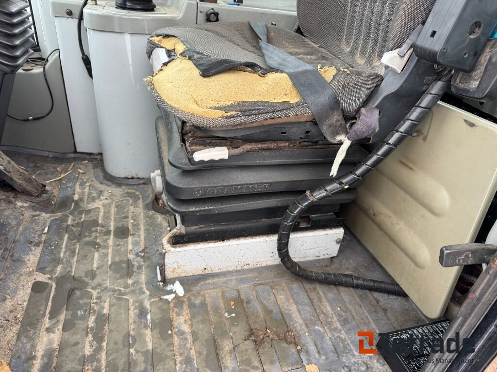 Wheel loader Hjullastare Hyundai HL730 TM-7 med planerskopa