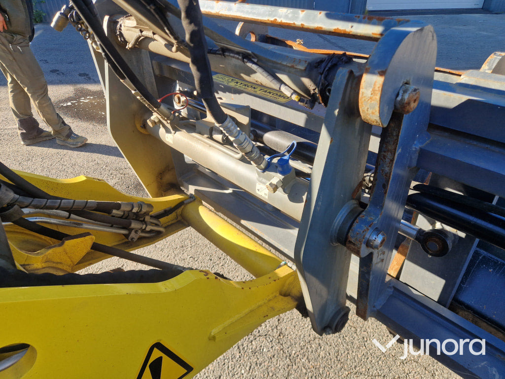 Wheel loader Hjullastare - Kramer 8115, med vikplog Holms