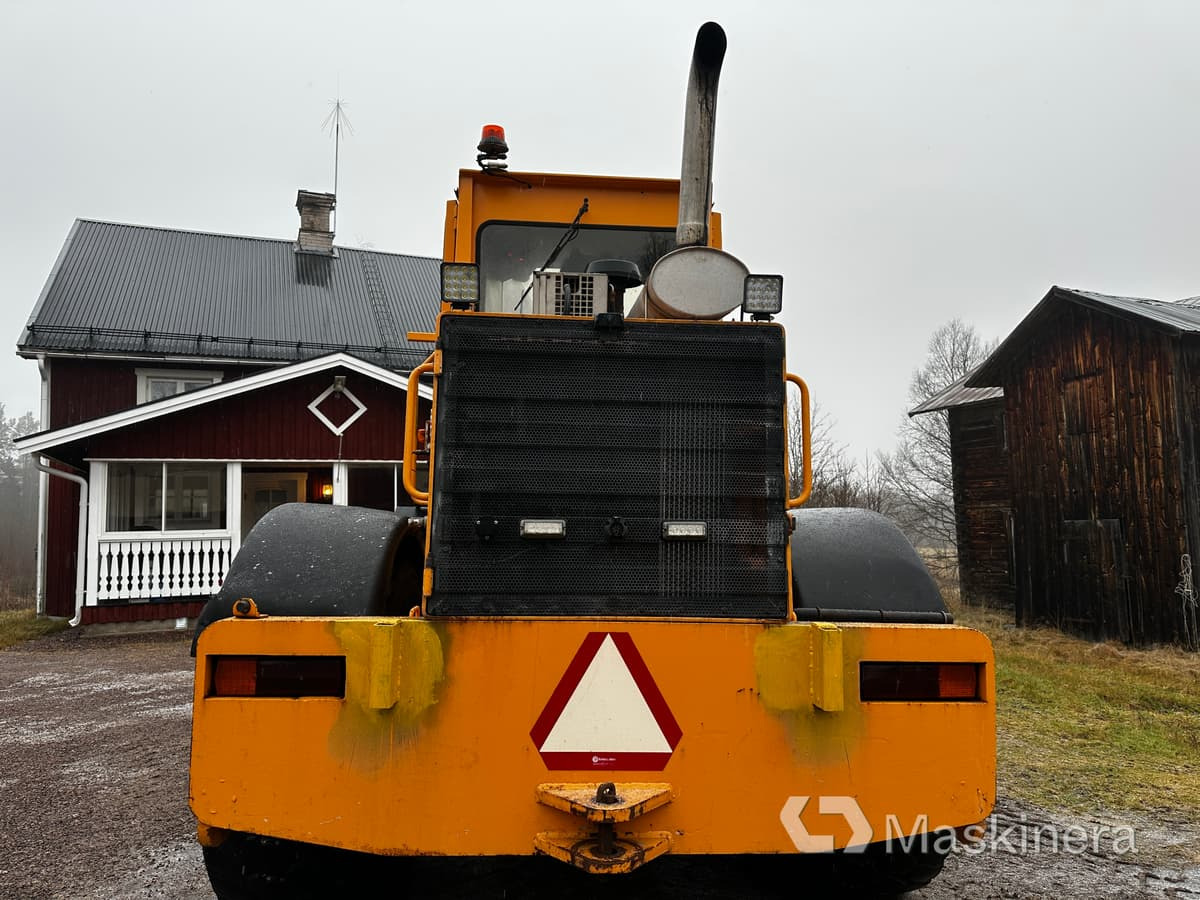 Wheel loader Hjullastare Ljungby 1322