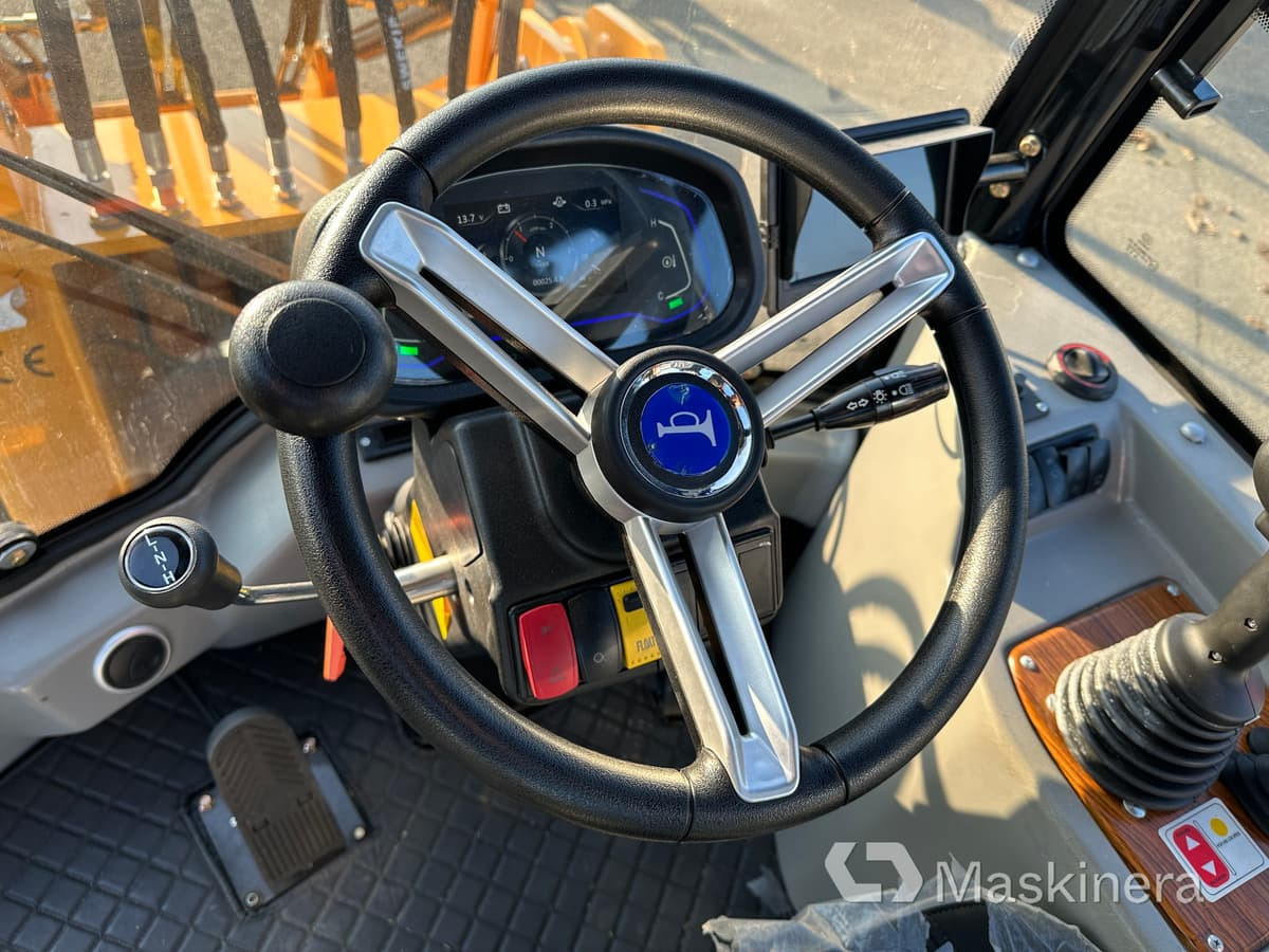 Wheel loader Hjullastare Swekip 2360