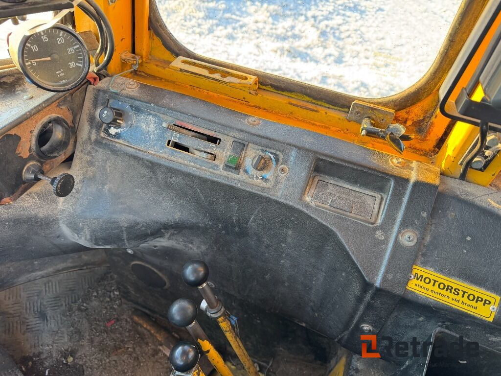 Wheel loader Hjullastare Volvo 4400 med skopa